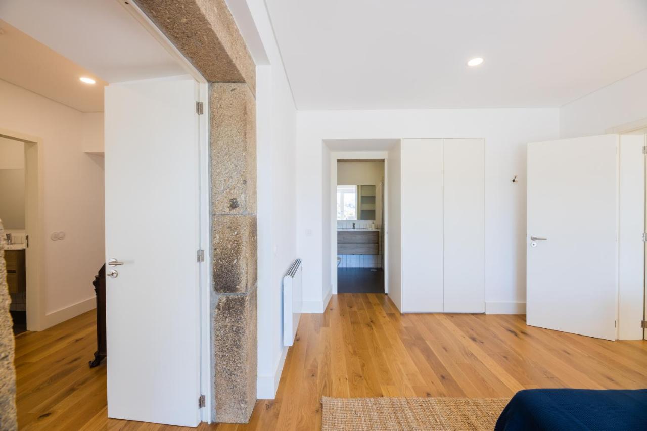 Linden Tree House A And B Apartment Caldelas Exterior photo